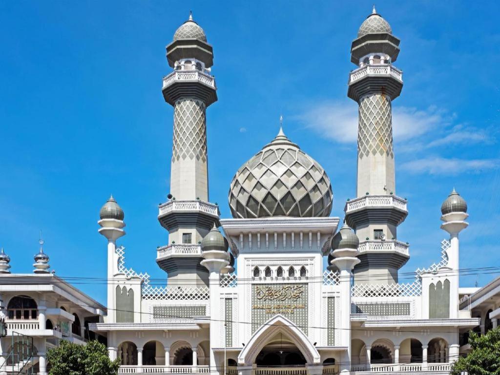 Oyo 3956 Hotel Palem 2 Syariah Malang Eksteriør billede