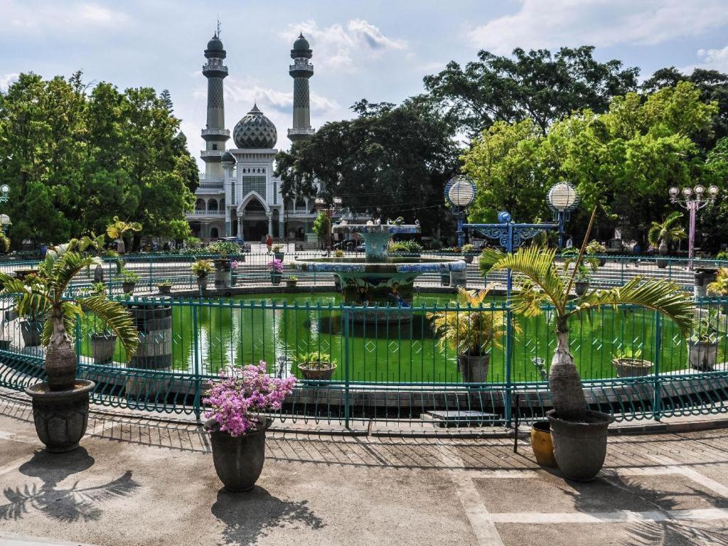 Oyo 3956 Hotel Palem 2 Syariah Malang Eksteriør billede